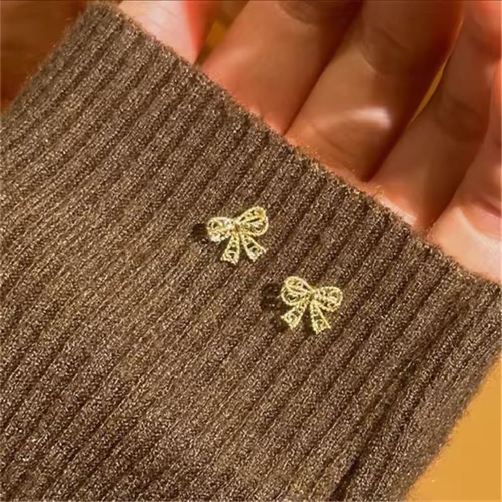 NWT Gold Bow Earrings 925 Sterling Silver Plated Gold Bow Jewelry - Picture 3 of 3